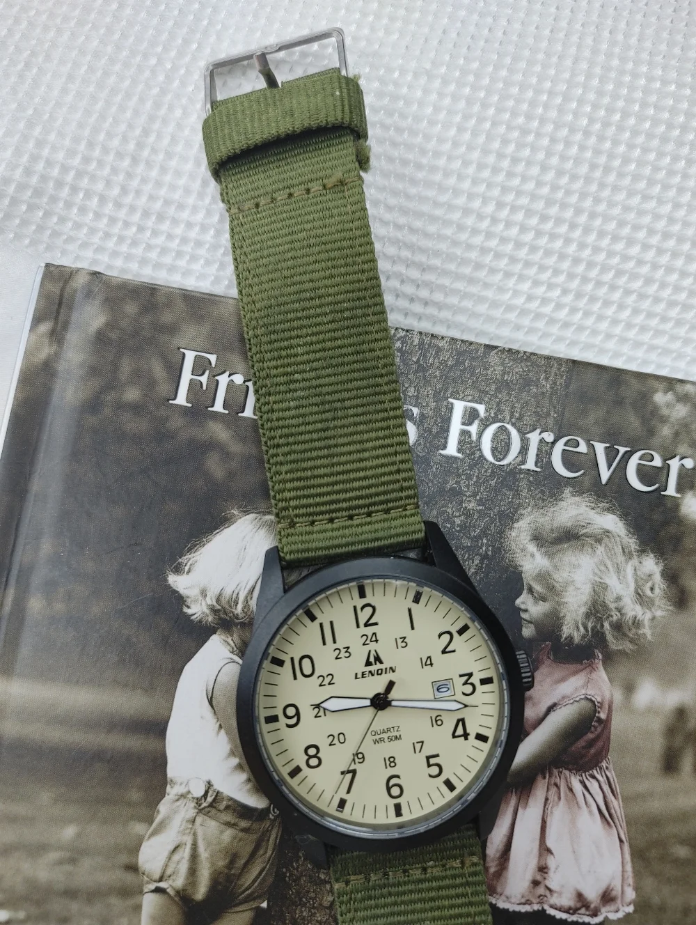 Lenqin Unisex Militart Sport Nylon Strap Analog Quartz Wrist Watch